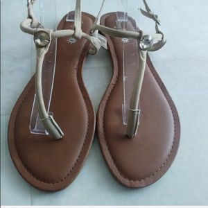 Sunny Feet Off White Flat Thong Sandals Sz 10